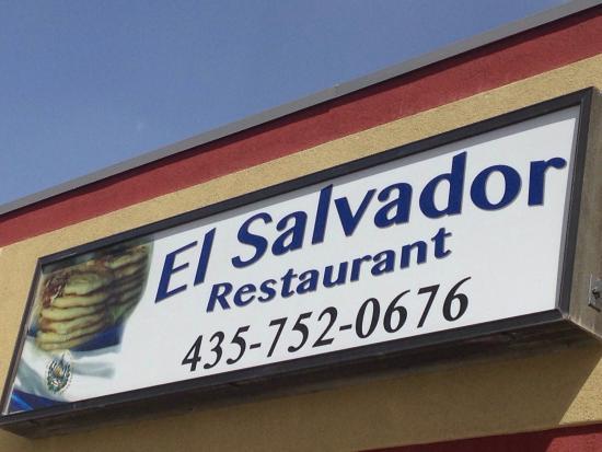 Pupuseria El Salvador